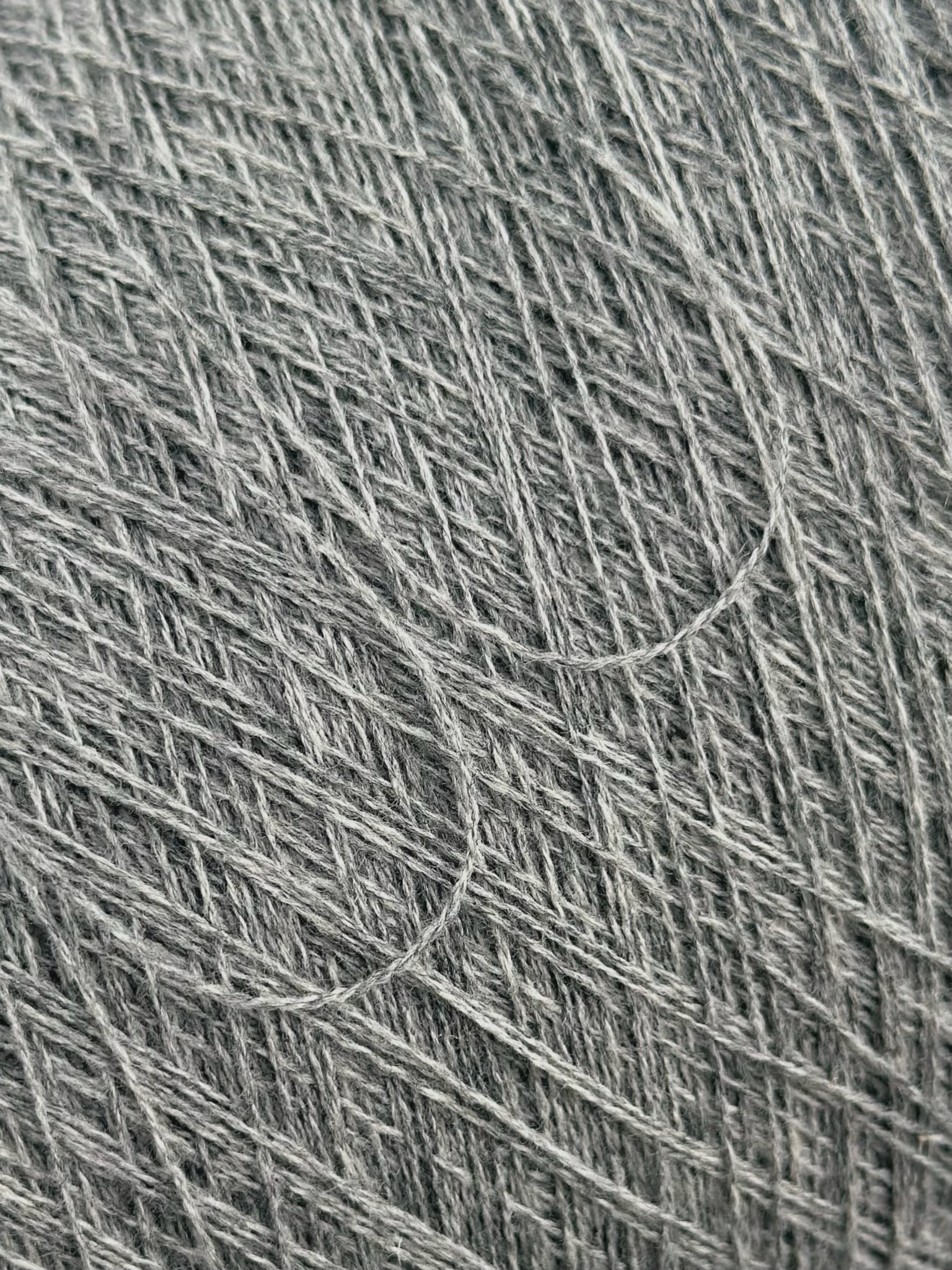 Loro Piana Lana Cash Gargoyle Nm 2/32 – 90 % laine vierge, 10 % cachemire col. Gris Mélange